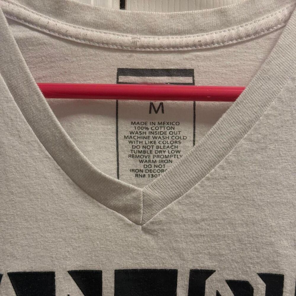 Sean-john Men's White T-shirt - Picture 3 of 5